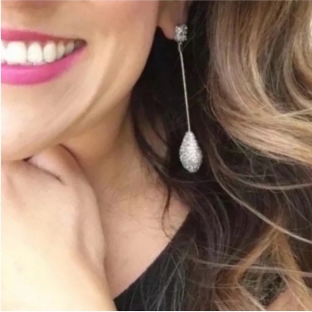 Alexis Bittar description elegant